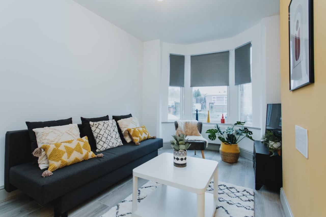 Townhouse House Ideal Contractors In Rugby Extérieur photo
