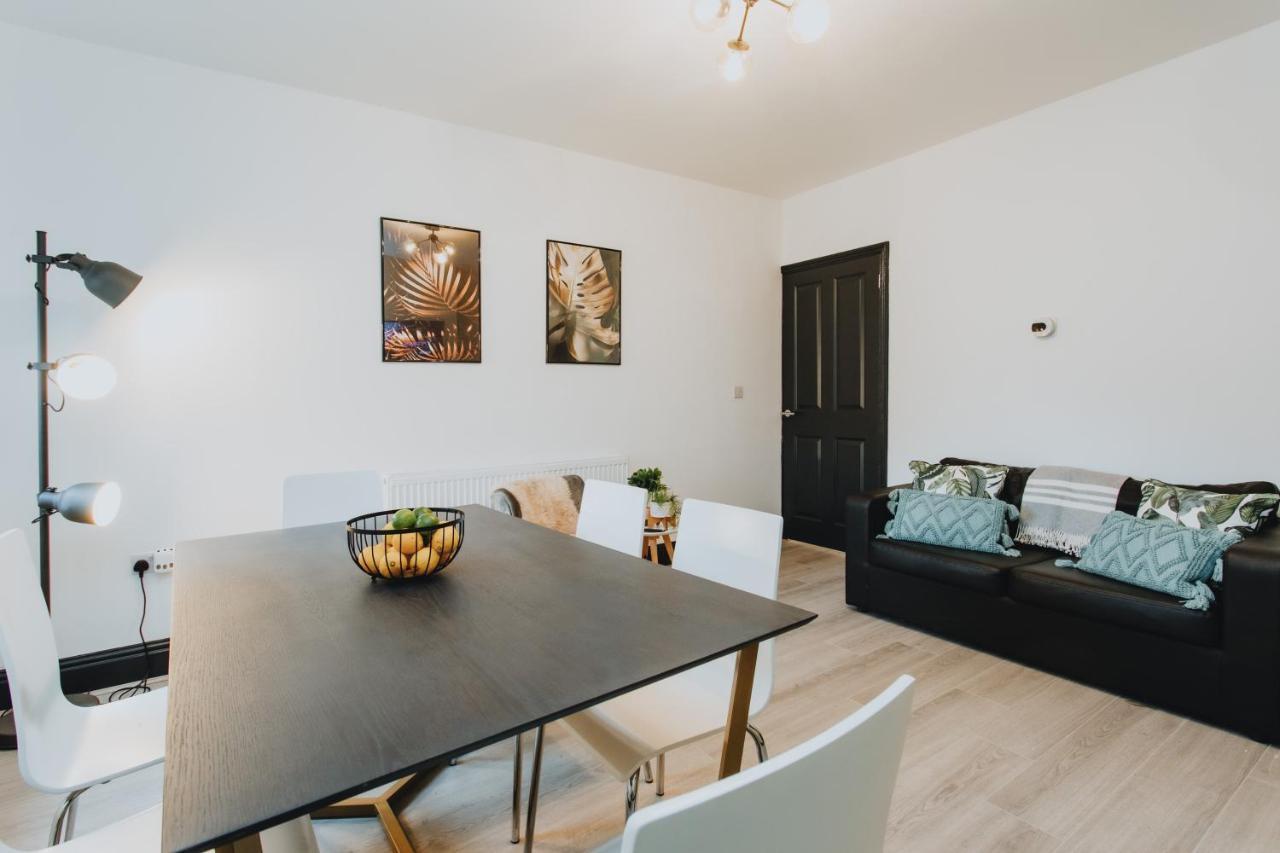 Townhouse House Ideal Contractors In Rugby Extérieur photo