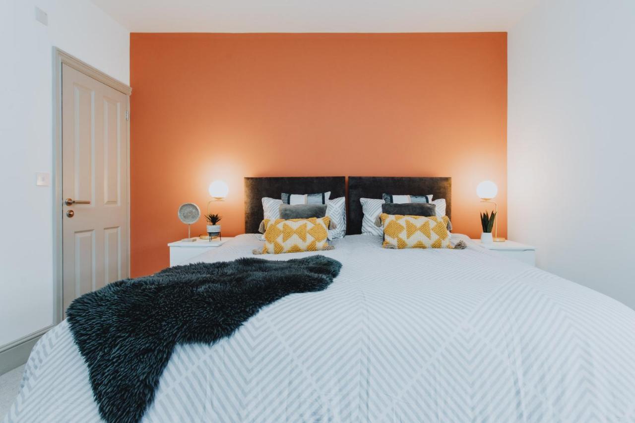 Townhouse House Ideal Contractors In Rugby Extérieur photo