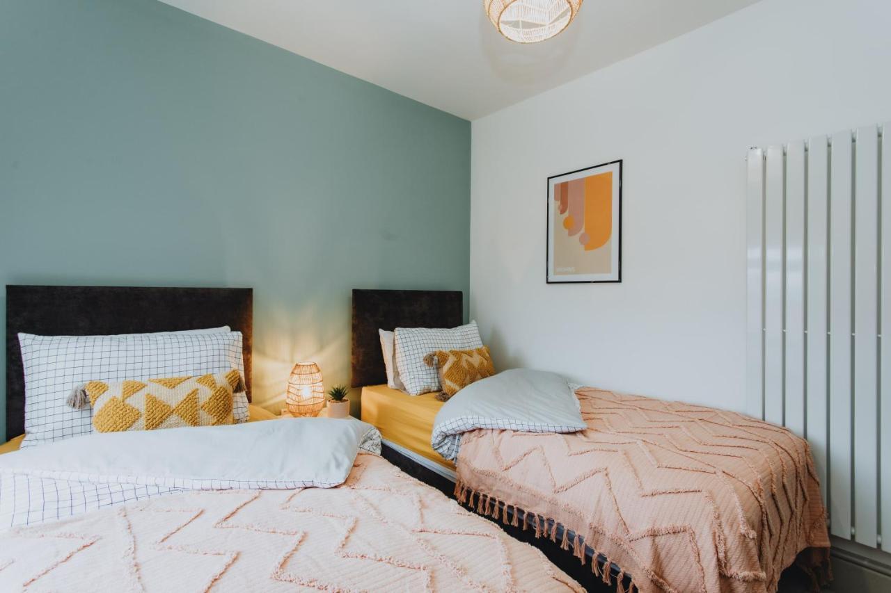 Townhouse House Ideal Contractors In Rugby Extérieur photo